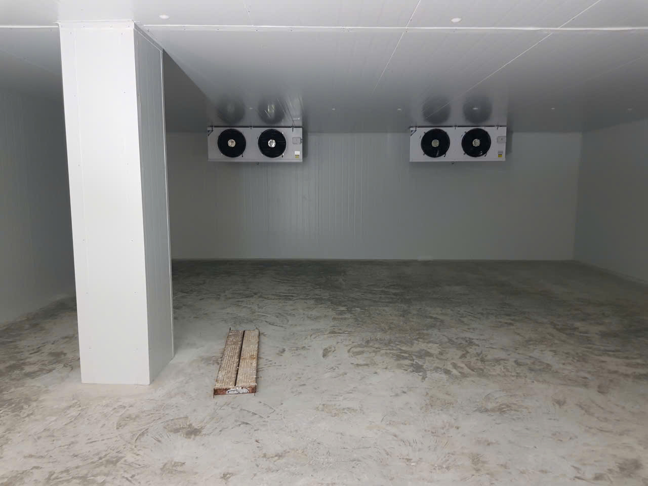 thịt có cần bảo quản trong kho lạnh